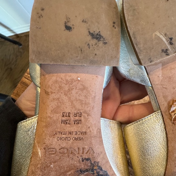 VINCE Women's Gold flat shoes Darlington US 7.5 EU 37.5 - Picture 4 of 5